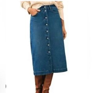NWT Faherty Denim Mercer Bay Button Down Skirt
Size 28 🦋🦋🦋